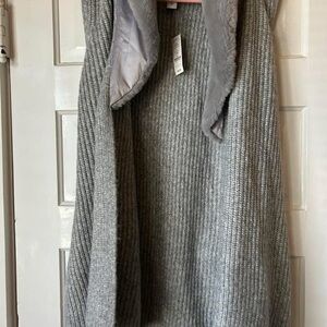 Gray Knit Vest with Faux Fur Collar